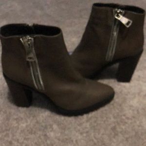 Taupe colored ankle boots Brand new
